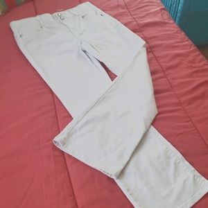 APT.9 WHITE JEANS